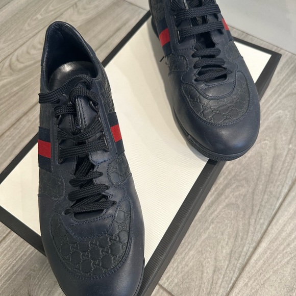 Authentic Gucci sneakers with box - Picture 2 of 4